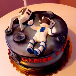tort astronauta z łazikiem